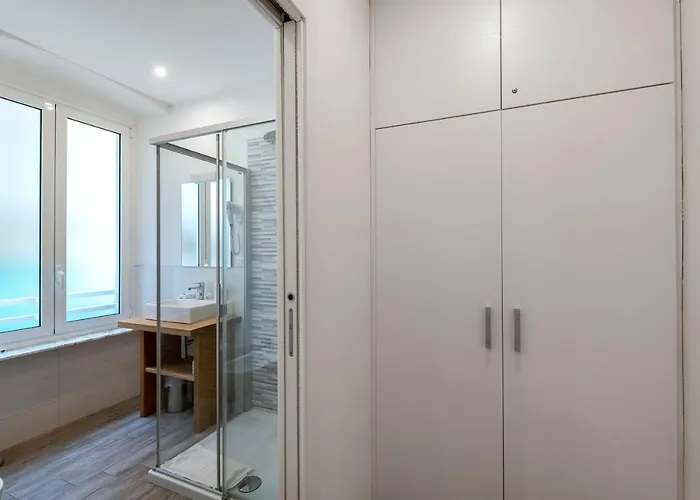 La Casa Di Mattia 4* La Spezia