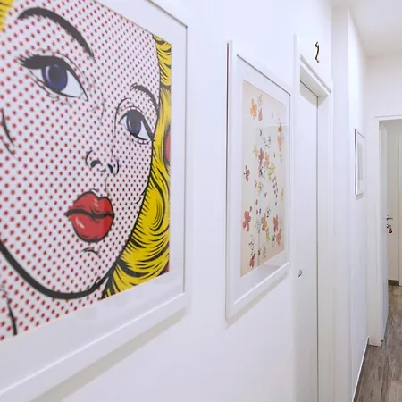 La Casa Di Mattia Bed & Breakfast La Spezia