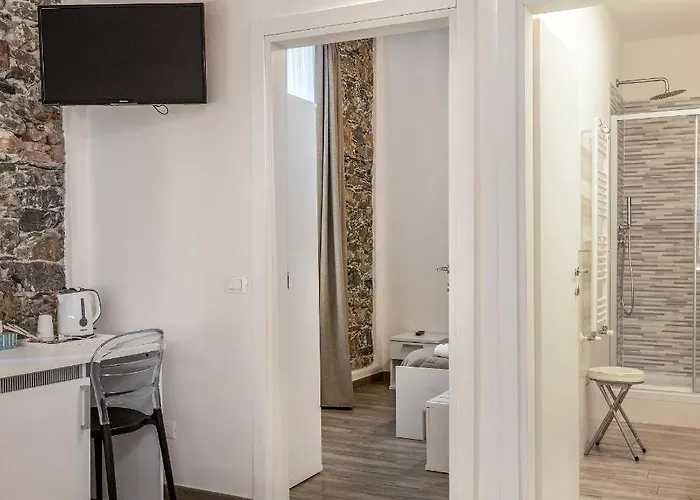 La Casa Di Mattia Bed & Breakfast 4*